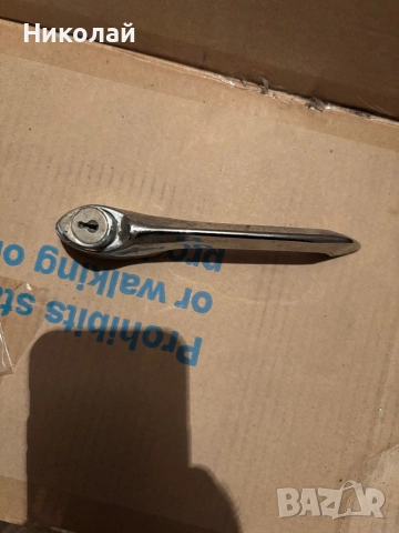 Продавам дръжка предна врата Москвич 408 И, снимка 2 - Части - 52569283