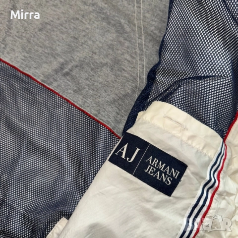 Armani Jeans Windbreaker, снимка 5 - Якета - 52080331