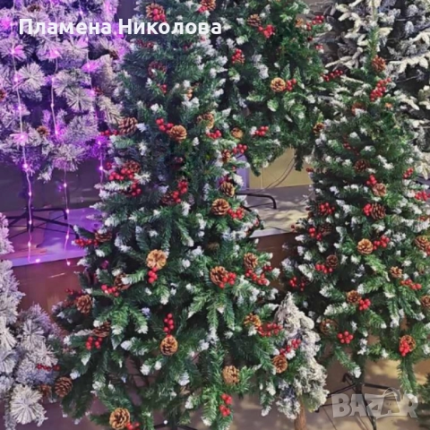 Изкуствена елха Luxury Diamond с червен глог и шишарки, снимка 3 - Декорация за дома - 52635045