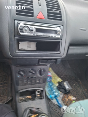 Фолксваген Поло 1.0 50к.с на Части, снимка 6 - Автомобили и джипове - 52899226