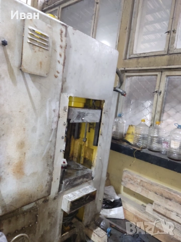 Хидравлична преса 60т., снимка 5 - Други машини и части - 54201463