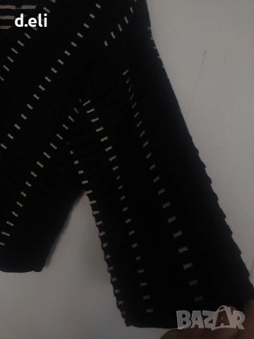Armani Original Size L Отворена фина жилетка , снимка 3 - Жилетки - 54303314