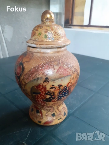 Красива стара ваза буркан с капак порцелан Сатцума Satsuma, снимка 2 - Антикварни и старинни предмети - 53313009