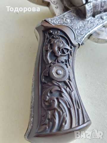 Прекрасно старо револверче с уникално красива гравюра,револвер,пищов, ятаган, сабя, 1 960 лв, снимка 5 - Антикварни и старинни предмети - 52093652