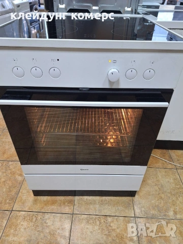 Готварска печка с керамичен плот GRAM шир.60см. 