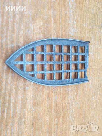 Скара за ютия на жар 