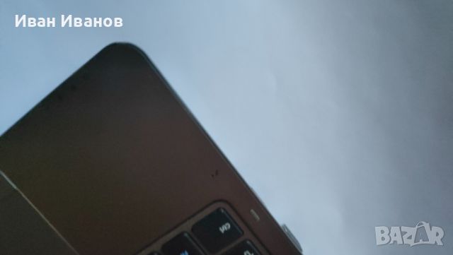 лаптоп Samsung series 5 np530u4c забележки по корпуса, снимка 10 - Лаптопи за дома - 45224954