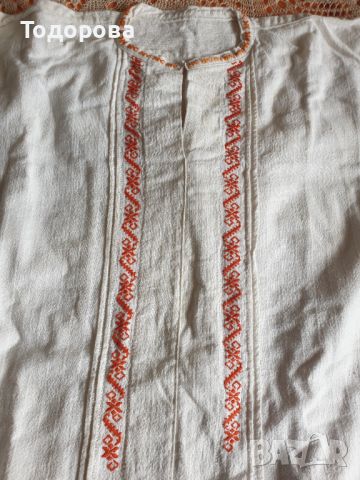 Автентична риза от народна носия, снимка 2 - Антикварни и старинни предмети - 45759497