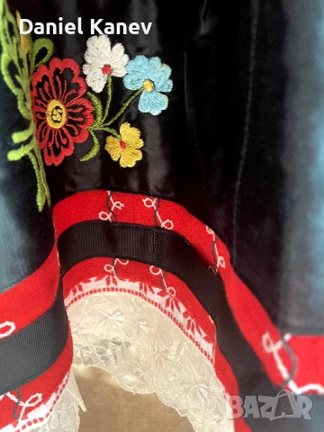 Фолклорен сукман, снимка 2 - Антикварни и старинни предмети - 50915247