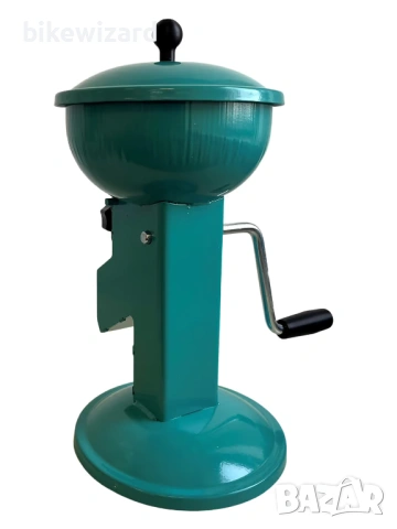 Ръчна лешникотрошачка Uzman с  манивела НОВА, снимка 2 - Други стоки за дома - 53720003