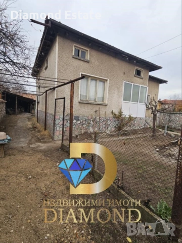 Едноетажна къща в село Езерово общ. Първомай, снимка 3 - Къщи - 48066196