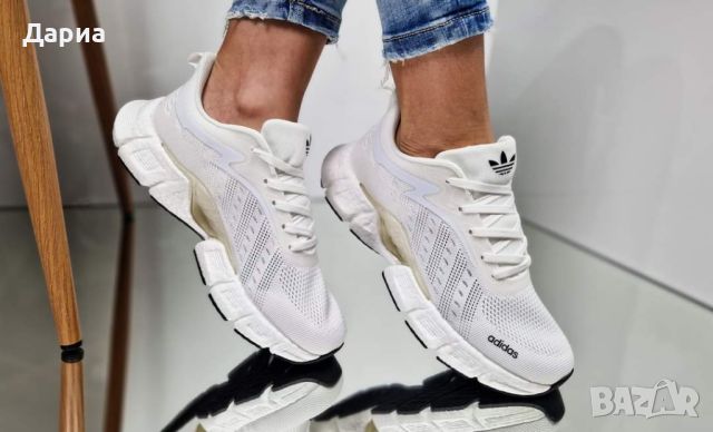 Дамски маратонки Adidas , снимка 1 - Маратонки - 45421430