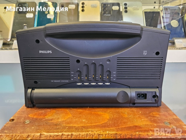 Радио Philips AE 2300/00 В перфектно техническо и много добро визуално състояние., снимка 12 - Радиокасетофони, транзистори - 52811747