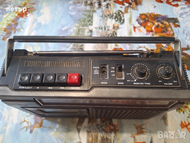 Касетофон Шарп 1704, снимка 3 - Радиокасетофони, транзистори - 51635487