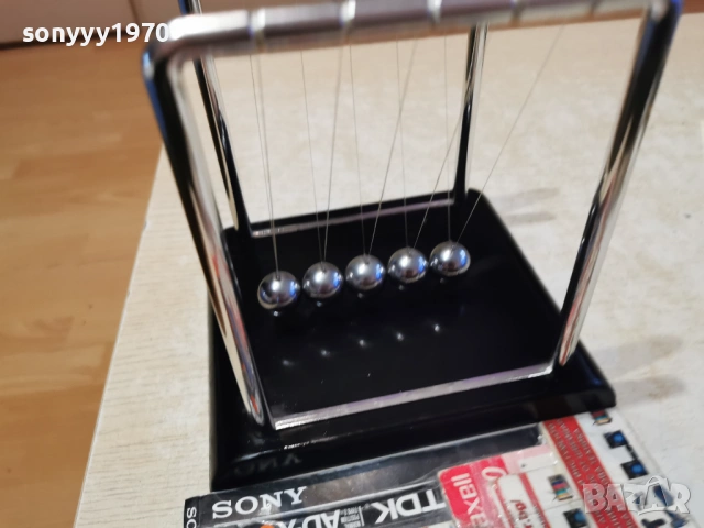 Перпетуум-мобиле с метални топчета 0701261858, снимка 4 - Колекции - 53024121