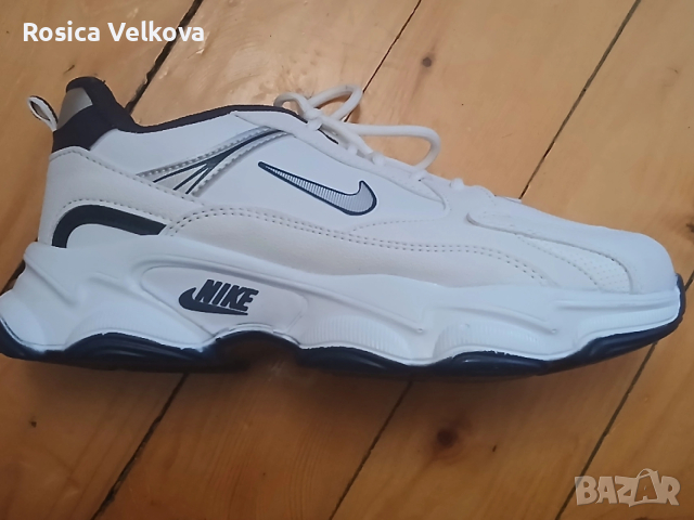 Маратонки NIKE , снимка 2 - Маратонки - 54059045