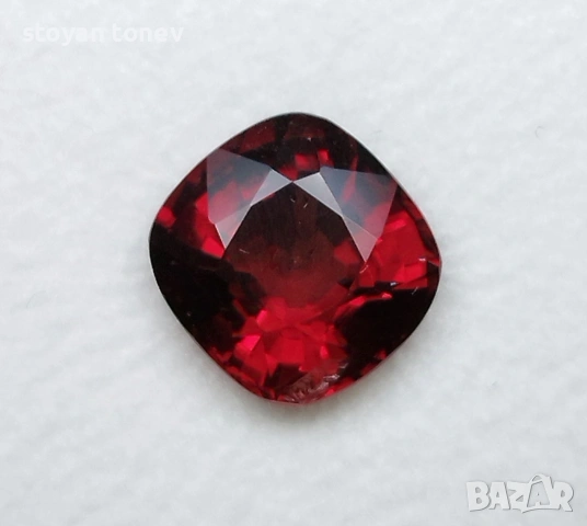 Рядък червен шпинел в голям размер - 3.35кт.! GIA сертификат! Нов! , снимка 3 - Други - 53280538