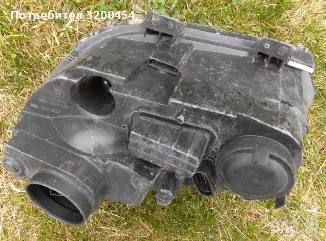 Десен фар за Фолксваген Поло , снимка 2 - Части - 54222170