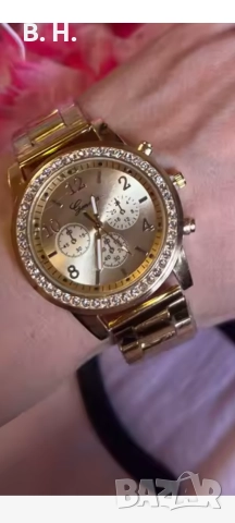 ЛУКСОЗЕН ДАМСКИ ЧАСОВНИК В ЗЛАТЕН ЦВЯТ , снимка 2 - Луксозни - 52905546