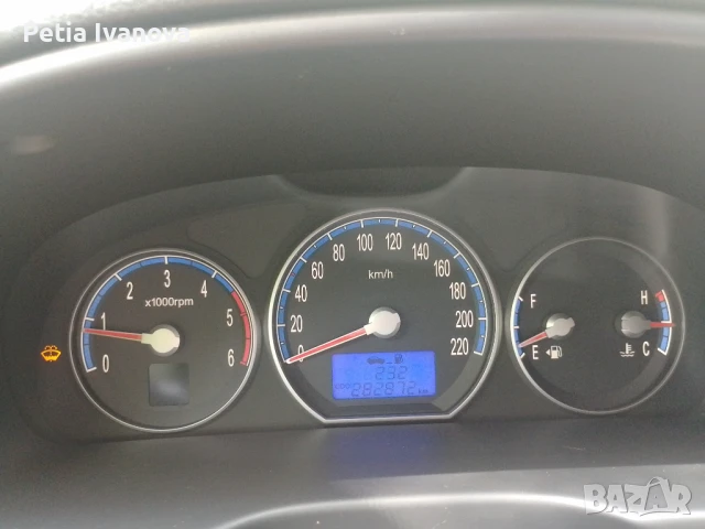 Джип Hyundai SANTA FE, снимка 15 - Автомобили и джипове - 50523532