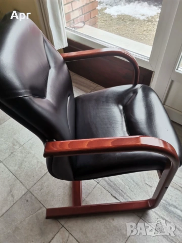 2 бр посетителски столове Кресло / кожа с махагон, снимка 4 - Столове - 53621689