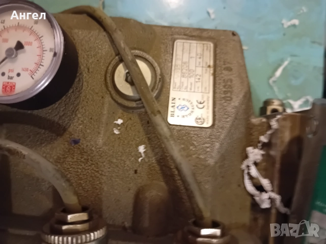 Два броя хидравлични станции от асансьори с резервоари 200л. всяка пълни с хидравлично масло AJIP. , снимка 3 - Хидравлични и пневматични чукове - 52531758