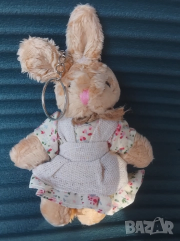 Плюшено Зайче Ключодържател - Висококачествена изработка