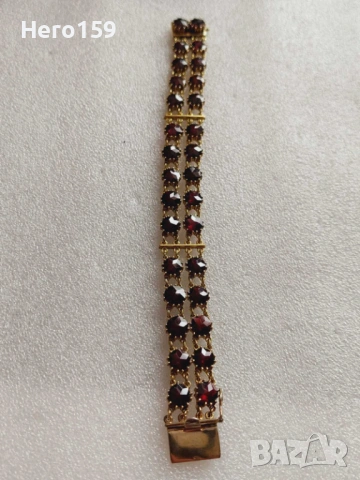 Стара позлатена гривна с огромни гранати