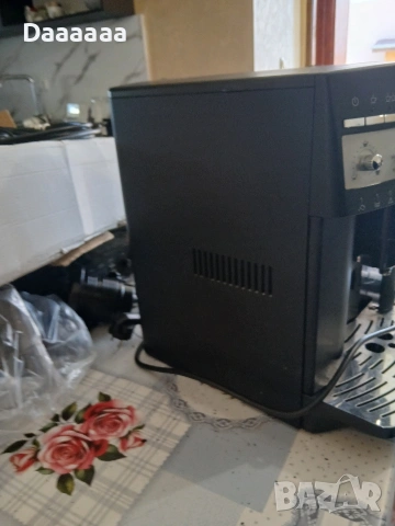 Кафе машина Delonghi, снимка 3 - Кафемашини - 53827456