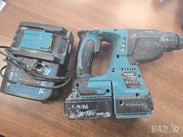 Перфоратор Makita DHR242, снимка 2 - Други инструменти - 52834027