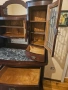 Продавам старинен витринен бюфет1920-1930та година (добро състояние), снимка 5