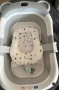 Сгъваема бебешка вана с термометър и възглавница, снимка 3