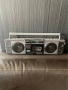 HITACHI TRK-6701W VINTAGE RETRO BOOMBOX радио касетофон, снимка 2