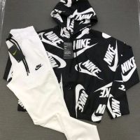 Дамски Екипи Nike , снимка 8 - Спортни екипи - 45321841