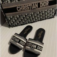 Дамски комплект чехли и чанта Dior - 95 лв., снимка 1 - Чехли - 45605199