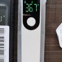 Безконтактен инфрачервен цифров термометър за измерване на телесна и стайна температура, снимка 4 - Друга електроника - 45132768