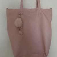 Дамска розова чанта , снимка 1 - Чанти - 45918357