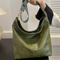 Зелена,кафява или черна ежедневна чанта от екокожа,размери и разпределение на снимките щее, снимка 15 - Чанти - 45068322