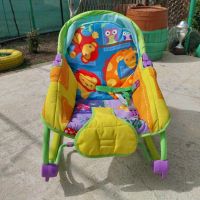 Бебешко столче-люлка, подходящо и за момченце и за момиченце, снимка 1 - Детски шезлонги - 45098386