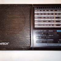 Радио Anitech WR 100, снимка 1 - Радиокасетофони, транзистори - 45045926