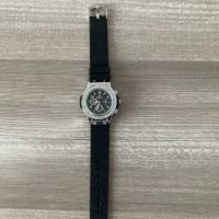 Часовник Hublot дамски сив черен реплика, снимка 2 - Дамски - 46113665