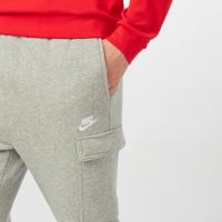 ПРОДАДЕНО: Nike Sportswear Tapered Leg Карго панталон 'Club' в сиво, снимка 9 - Спортни дрехи, екипи - 45511587