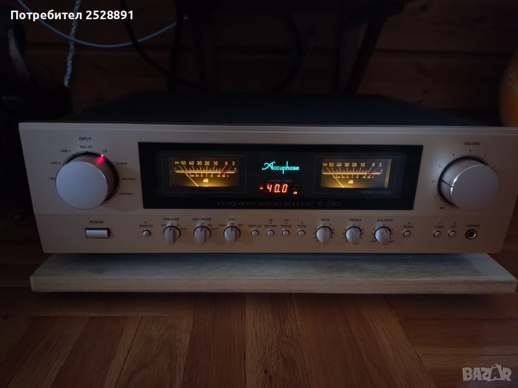 Интегриран усилвател Accuphase E-280, снимка 1