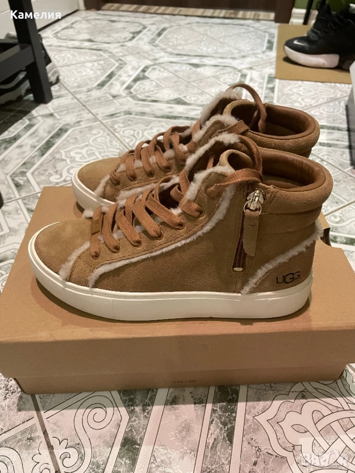 Оригинални обувки UGG, снимка 1