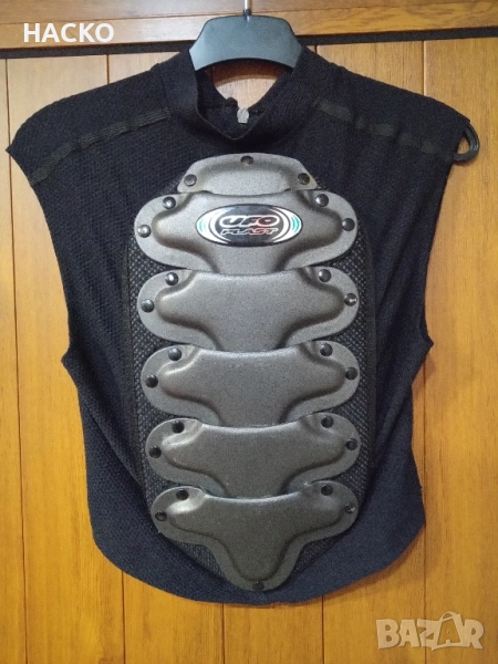 ПРОТЕКТОР ЗА ГРЪБ UFO PLAST Размер S Made in Italy, снимка 1