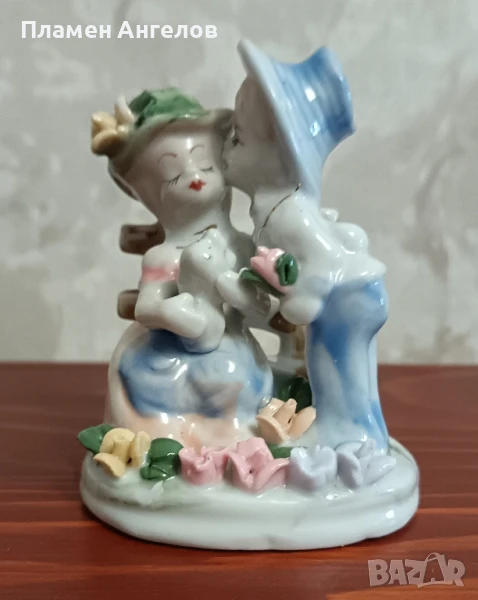 Порцеланова фигурка , снимка 1