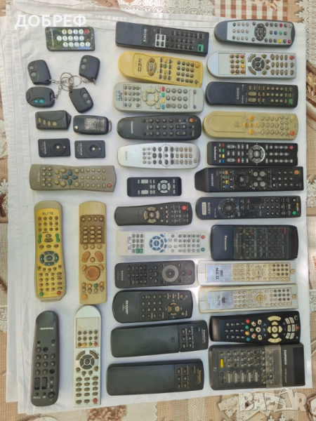 38 бр. дистанционни за продажба от колекцията ми, снимка 1