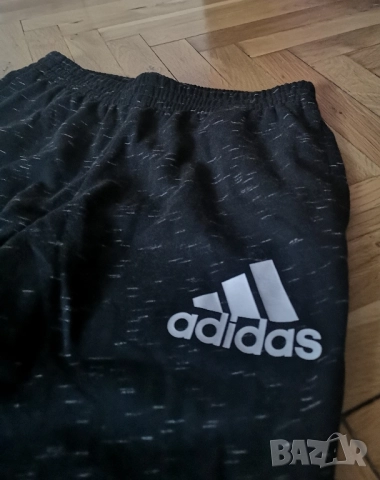 Оригинално дамско долнище Adidas размер S-M , снимка 2 - Спортни екипи - 52054177