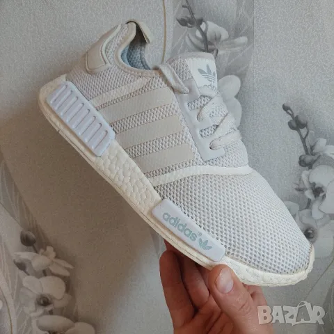 маратонки adidas NMD R1 “Triple White” номер 44 ,5-45 1/3, снимка 11 - Маратонки - 49763084