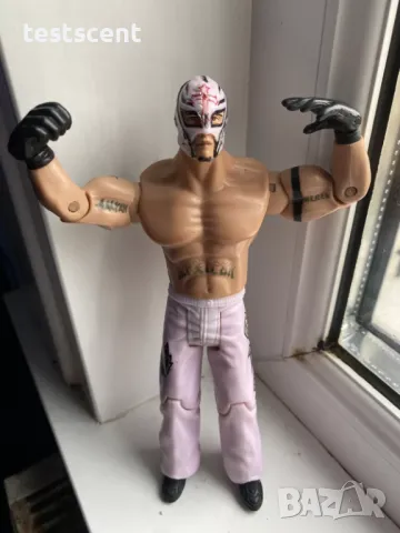 Екшън фигура WWE Rey Mysterio Рей Мистерио 2005 Pink Jakks Pacific USA figure играчка, снимка 11 - Други - 48437660